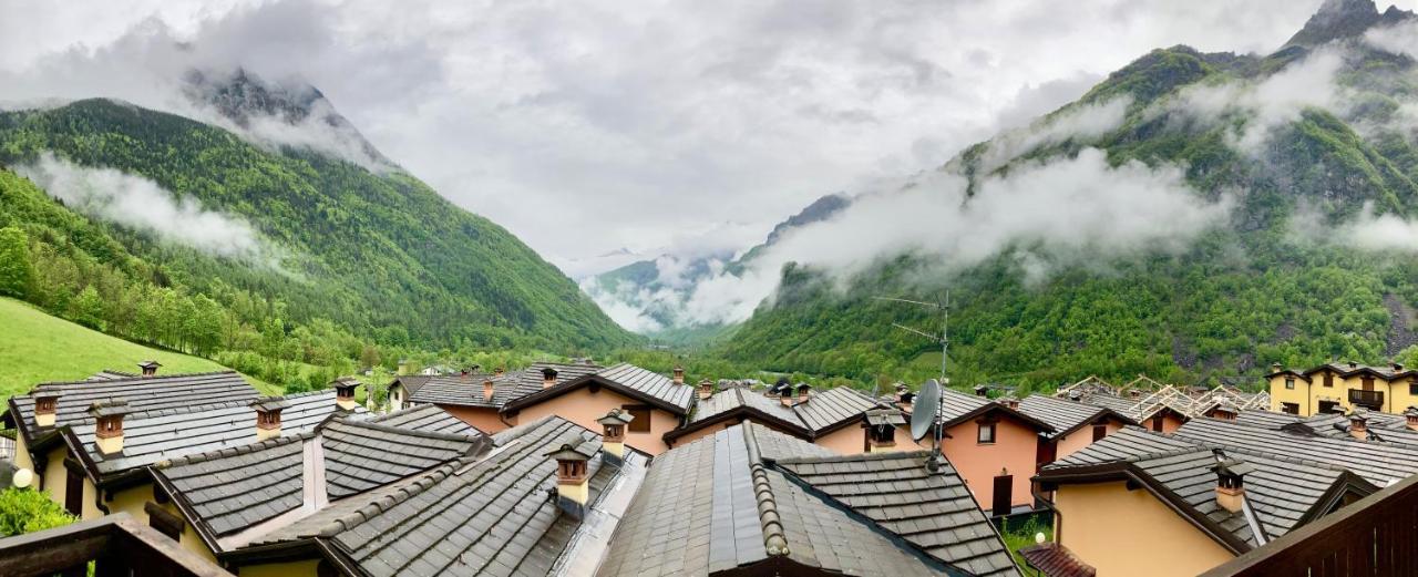 Finestra Sulle Alpi Orobie Lägenhet Valbondione Exteriör bild