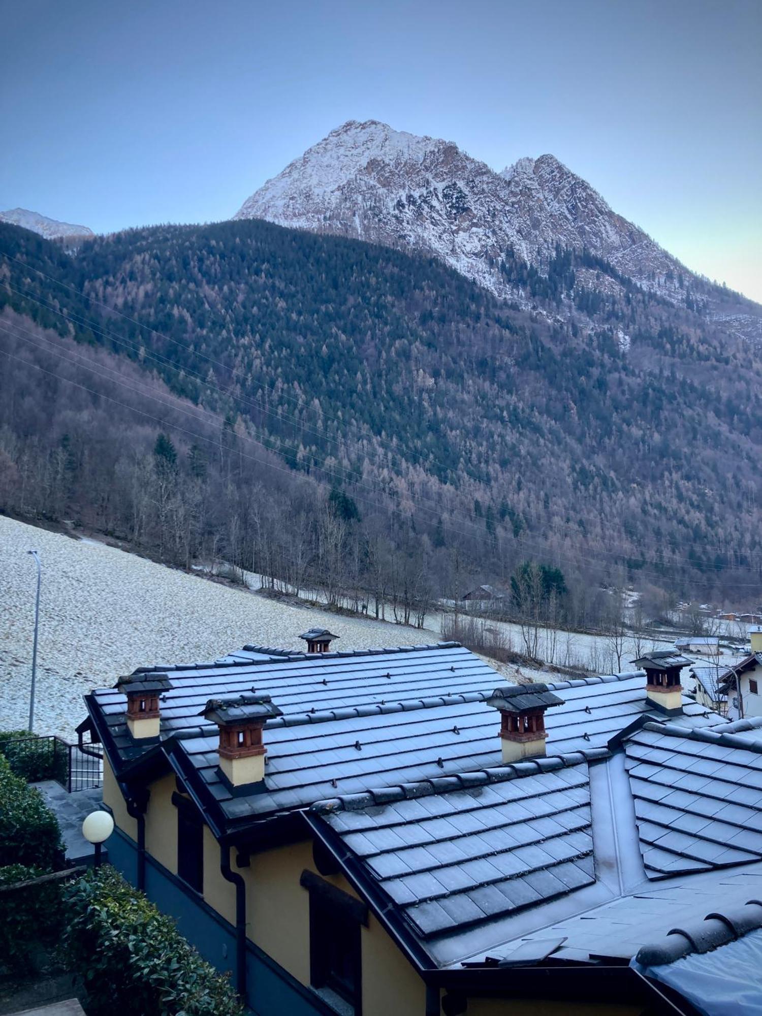 Finestra Sulle Alpi Orobie Lägenhet Valbondione Exteriör bild