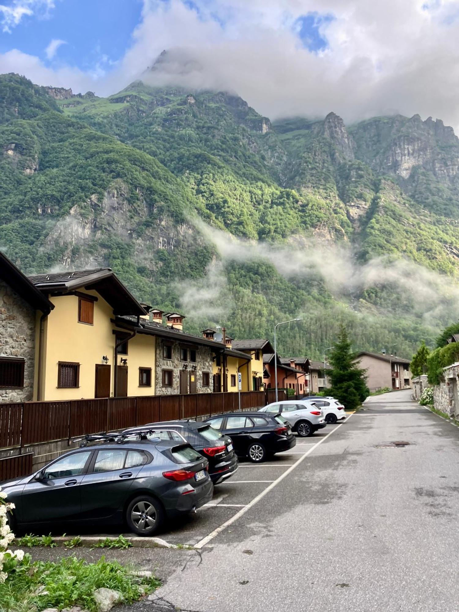 Finestra Sulle Alpi Orobie Lägenhet Valbondione Exteriör bild